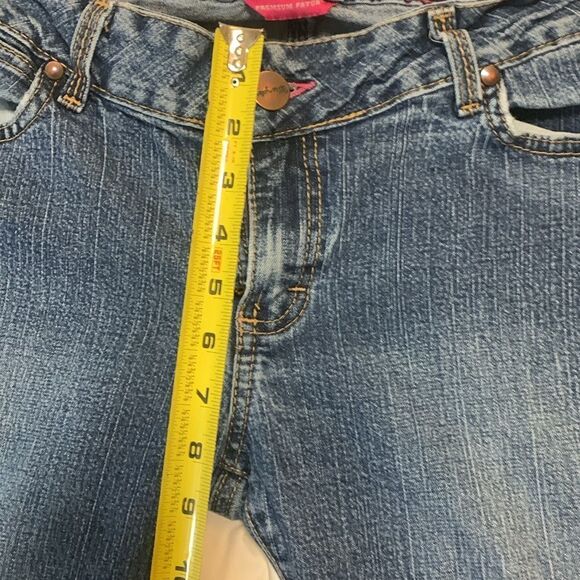 WRANGLER, premium patch, ladies size 9/10, 36 length, well loved - Picture 12 of 15